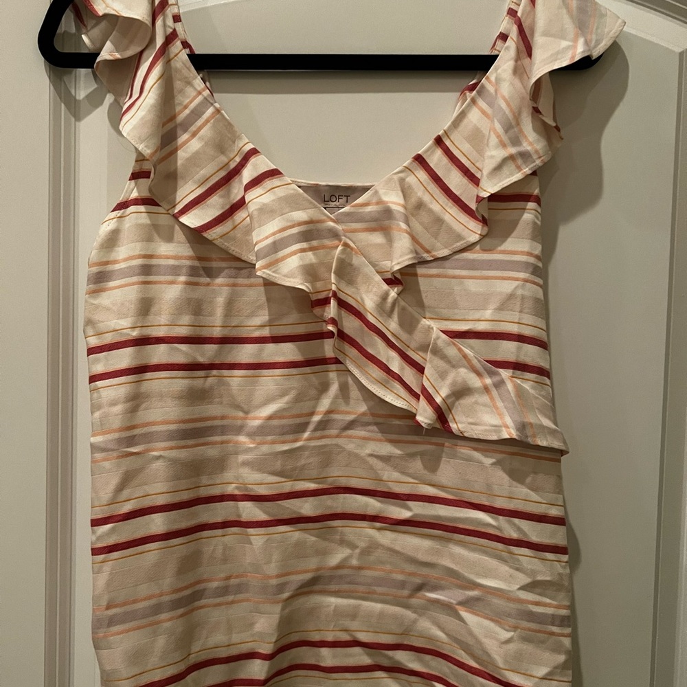 Loft Pattern Top with Ruffle Sleeve - Picture 2 of 4